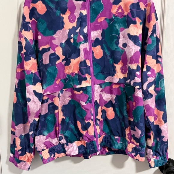Reebok Windbreaker Womens Large Purple Camo Jacket Hooded Athleisure Sporty Gym - Picture 4 of 13